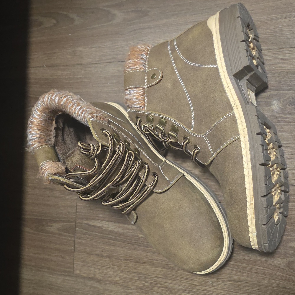 Brown Lace-Up Boots